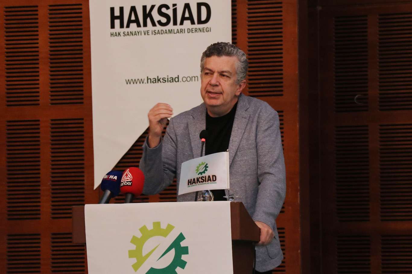 Networking Uzmanı Uzunoğlu: İnsan etkileşiminde en önemli unsur 'tutum' Networking Uzmanı Uzunoğlu: İnsan etkileşiminde en önemli unsur 'tutum'